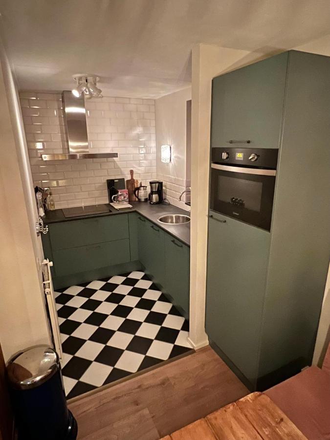 Supergezellig Vakantiehuis Met Hele Grote Tuin Bij Nijmegen Ewijk Eksteriør billede