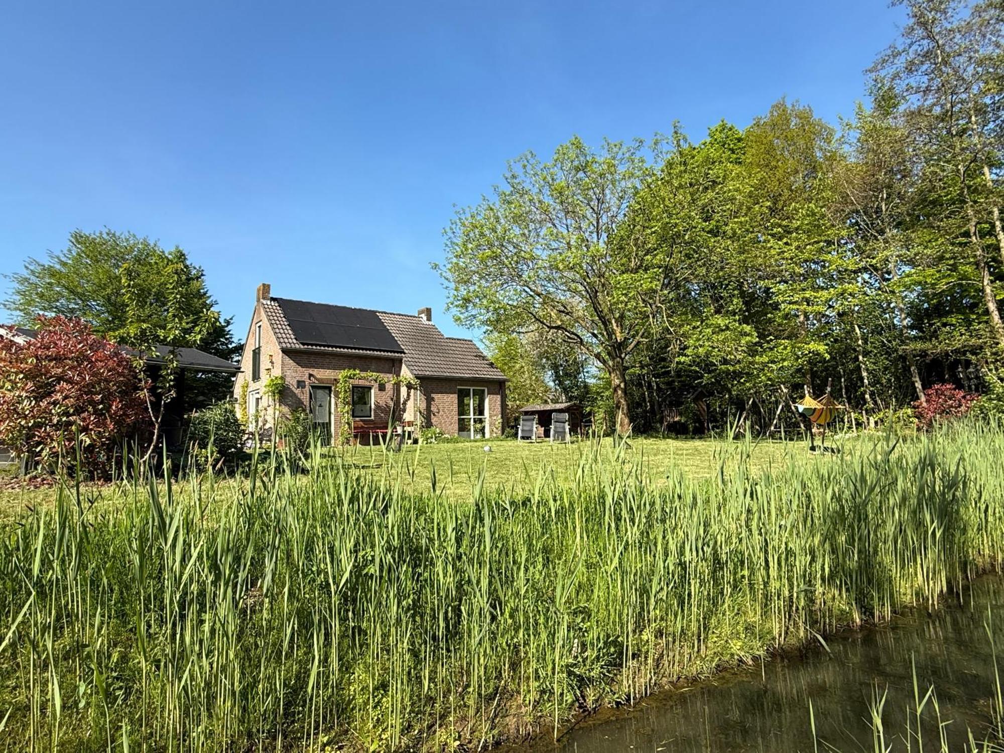 Supergezellig Vakantiehuis Met Hele Grote Tuin Bij Nijmegen Ewijk Eksteriør billede